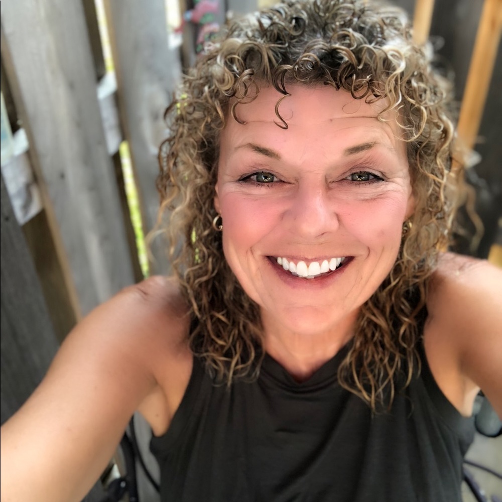 Meet your Posher, Tina